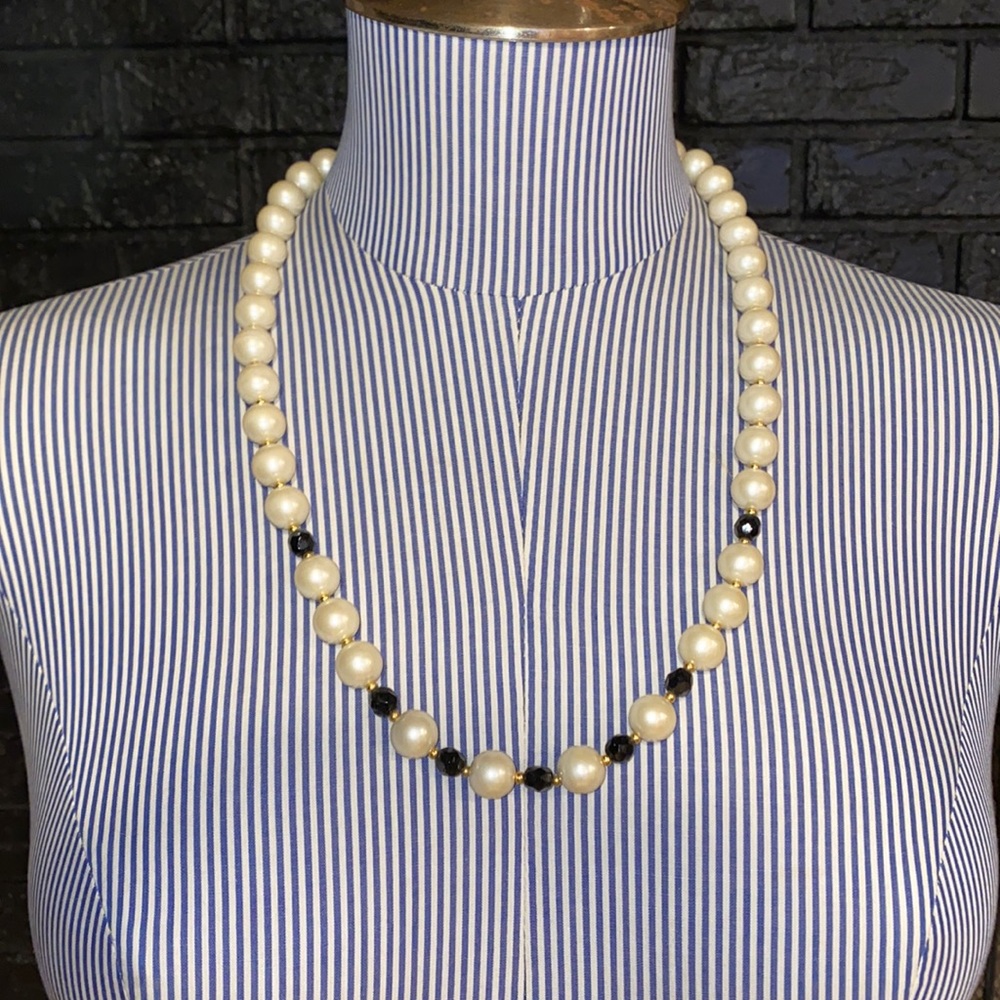 Faux Pearl & black beads with gold tones